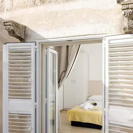 Διαμέρισμα Kapelica - Twin Or Double With Terrace And Sea View Ντουμπρόβνικ
